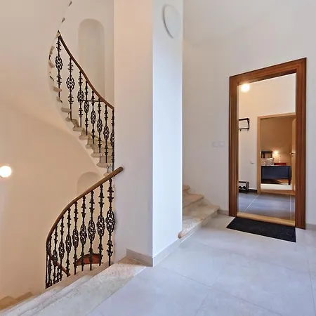 Apartament Nabo