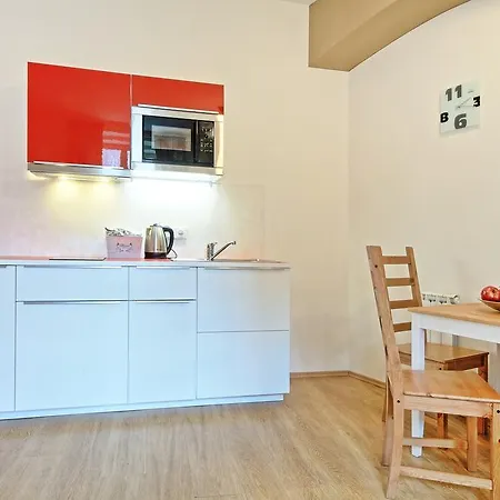 Nabo Apartament *