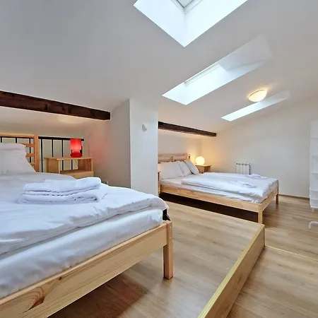 Apartament Nabo *