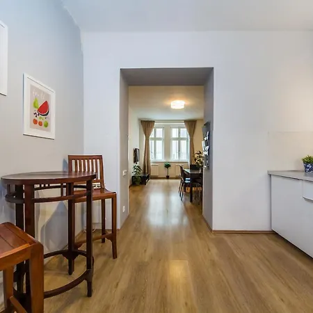 Apartament Nabo